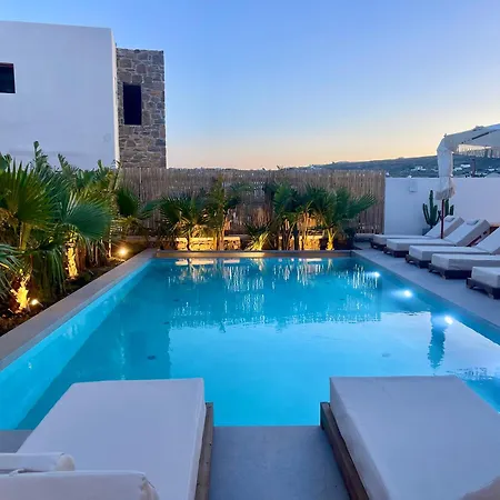 Mykonos Dot 4*