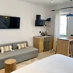 Mykonos Dot 4* Ano Mera