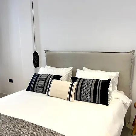 Mykonos Dot Apartmanhotel