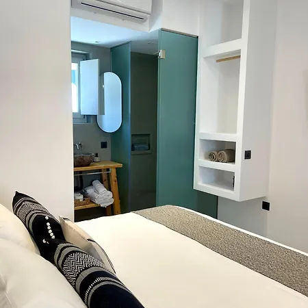 Ξενοδοχείο με διαμερίσματα Mykonos Dot 4*