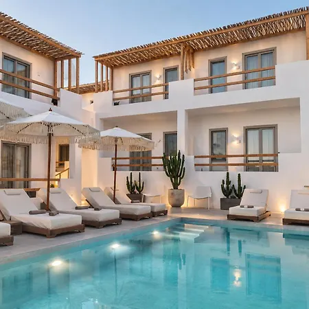 Mykonos Dot Ano Mera