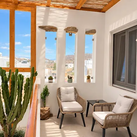 Mykonos Dot 4*