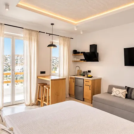 Mykonos Dot 4*
